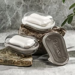 silicone travel soap holder with lid and drainage tray for bathroom, gym & camping