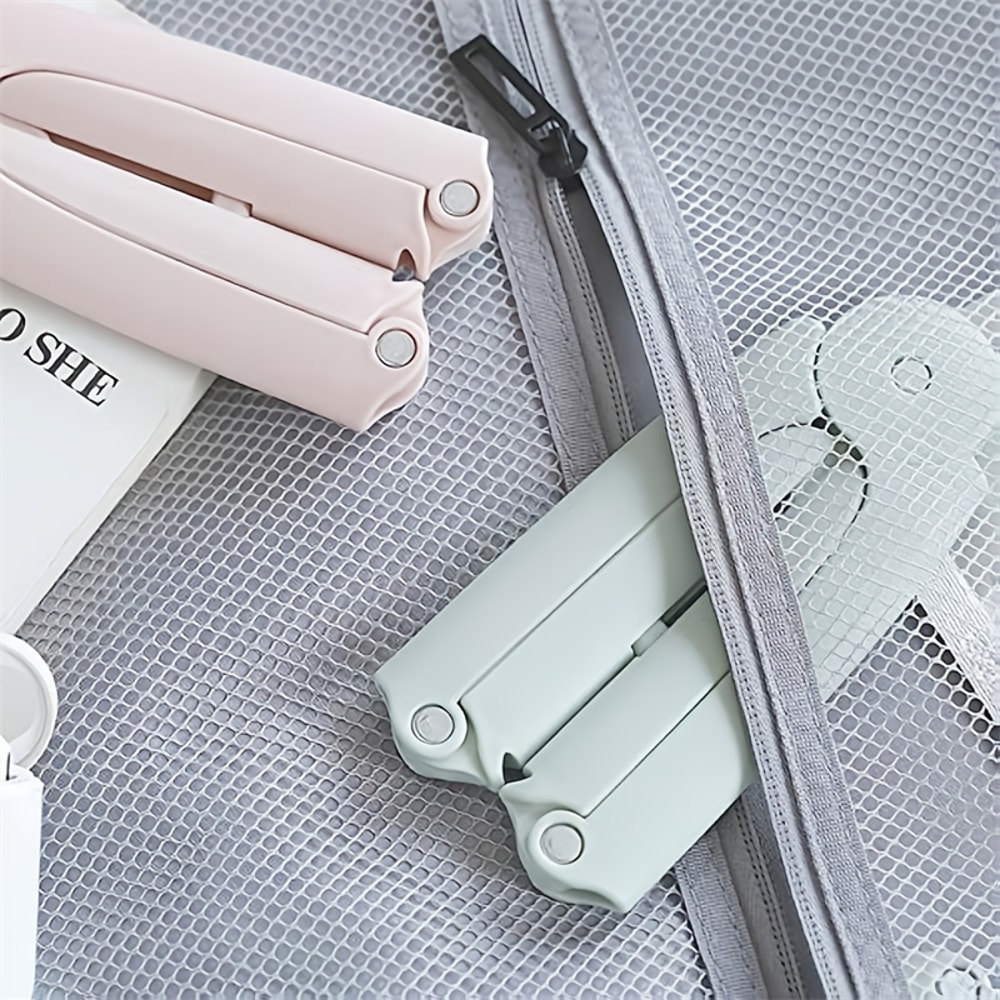 Portable Foldable Travel Hangers Set for Suitcases Non Slip Windproof Clothes Drying Rack