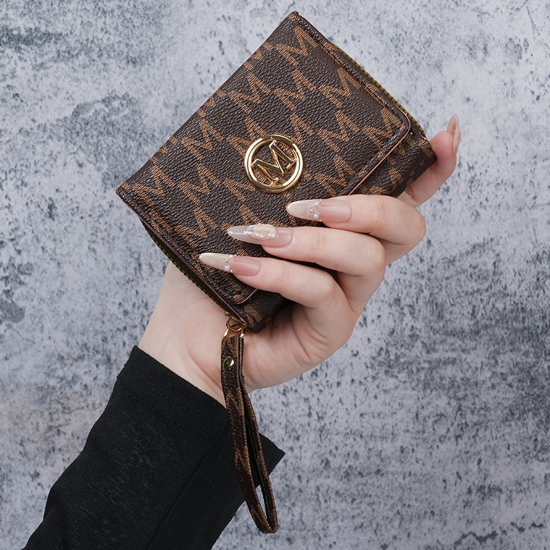 LuxePrint Womens Wallet With Multi Card Slots And Coin Pocket 10