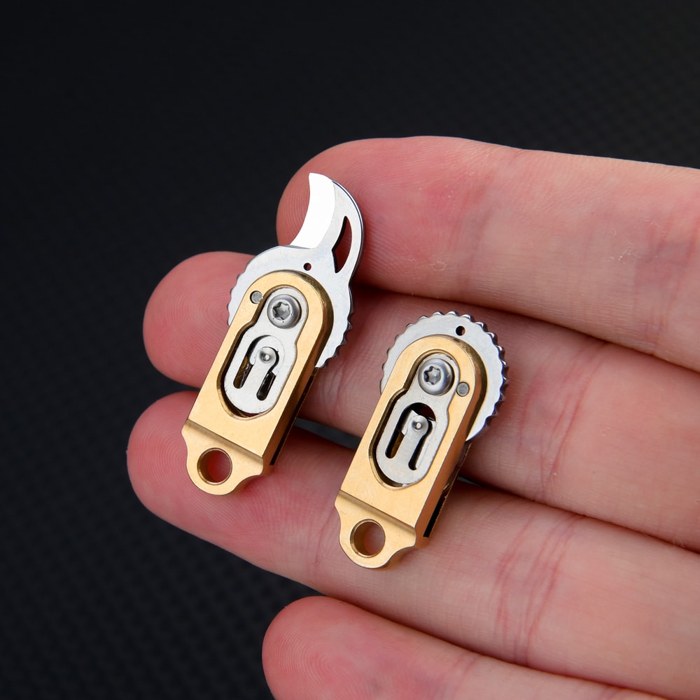 Brass Mini Keychain Folding Knife – Portable Outdoor & Camping Tool