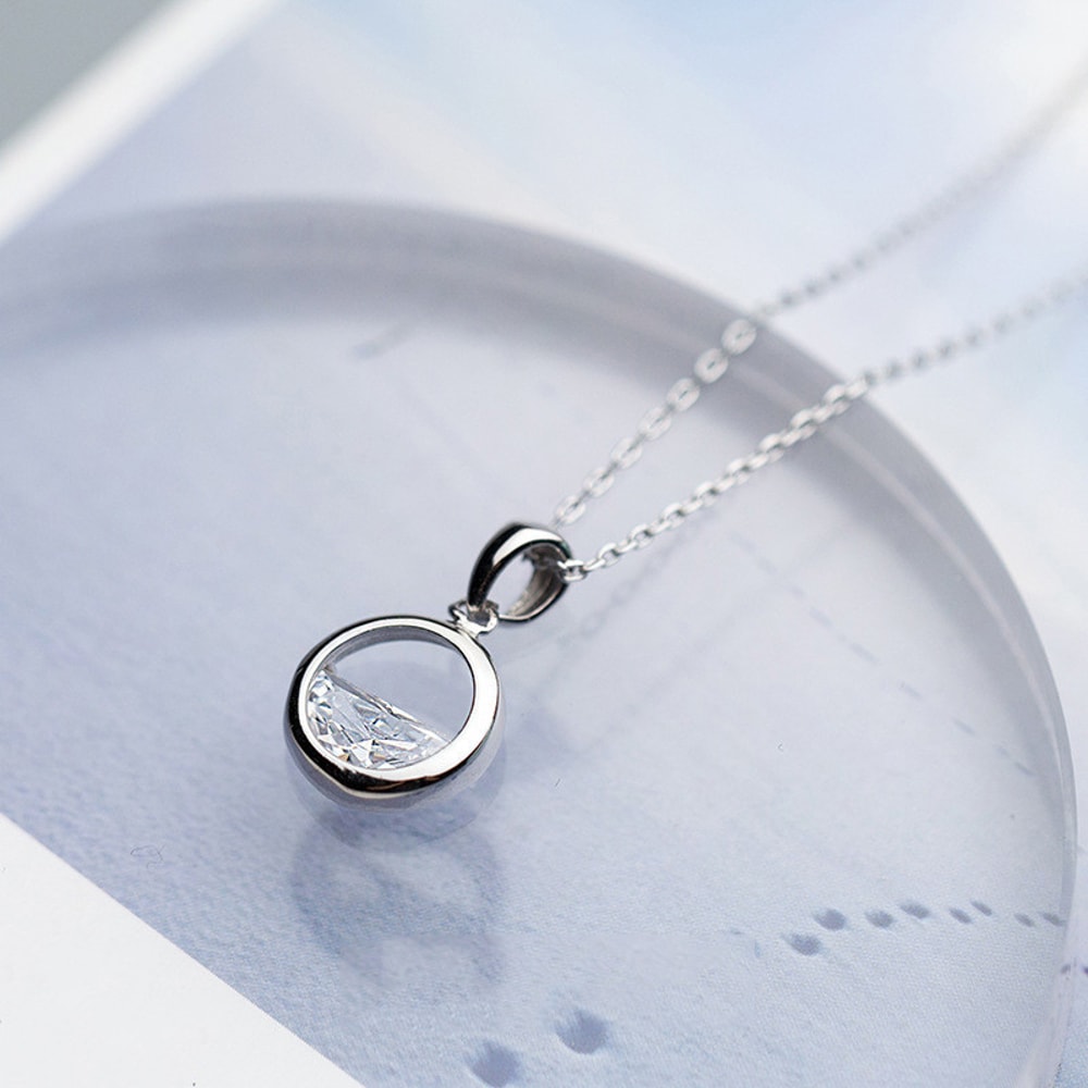 Silver Crystal Round Pendant Necklace For Women Minimalist Fine Jewelry 3