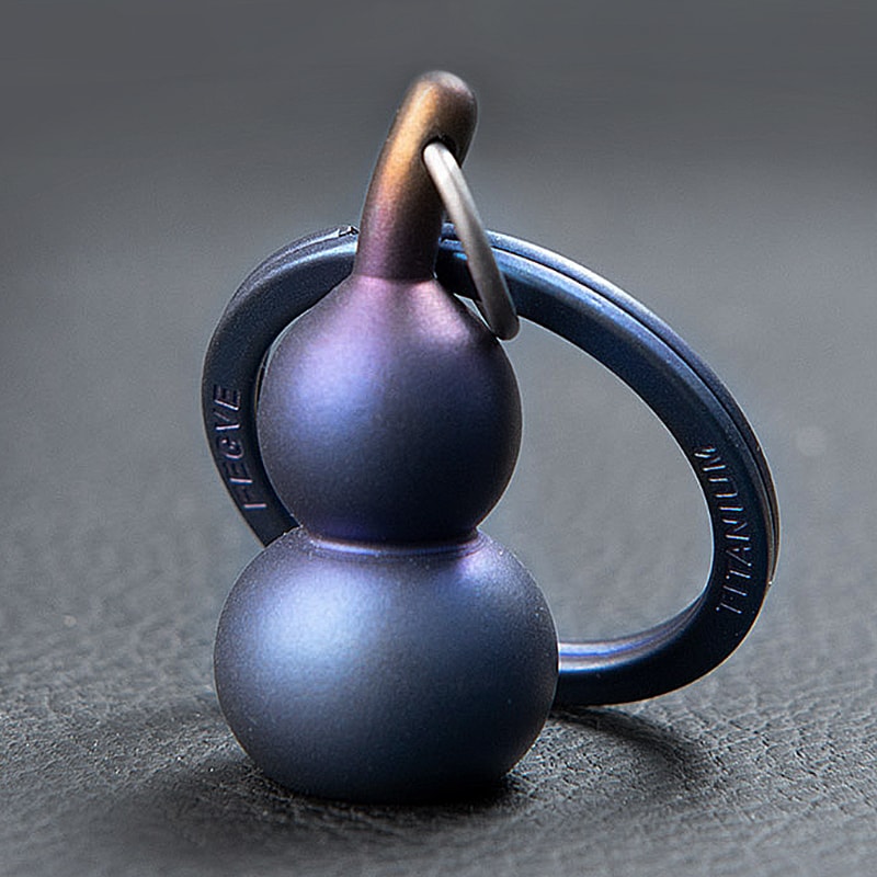 Luxury Titanium Keychain Pendant for Men & Women – Luck Gourd Car Accessory