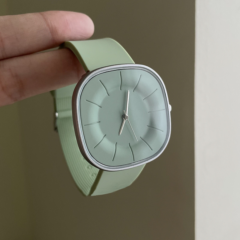 Luxury Womens Square-Face Watch with Silicone Strap – Waterproof Quartz Timepiece