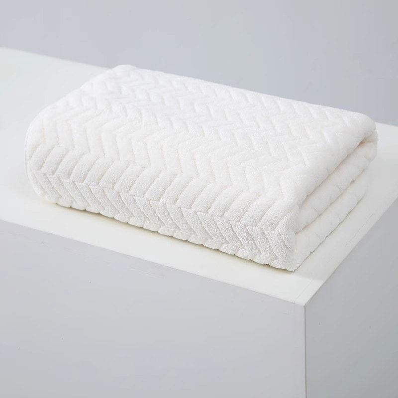 Luxury Coral Velvet Bath Towel Set Soft Absorbent Bath Towels For Home Gym Beach 5