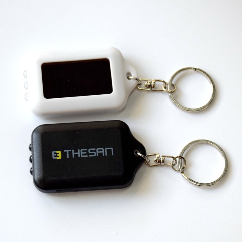 Solar Keychain Flashlight LED Mini Emergency Torch For Camping And Everyday Carry 6