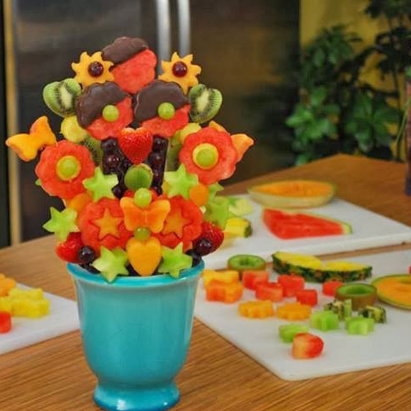 Creative Veggie Shape Cutter Set for Kids Lunches and Cake Decorating
