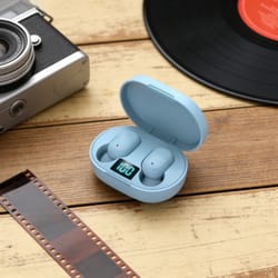 aerobass tws wireless earbuds with noise cancelling mic & led power display