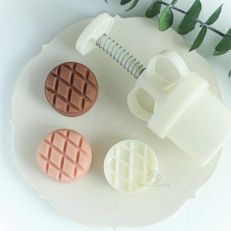 DIY Mooncake Mold Press with Pineapple & Diamond Pattern Stamps for Homemade Pastry Baking