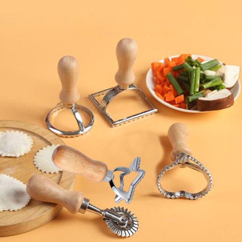 Wooden Handle Ravioli Cutter Pasta Maker Tool For Homemade Ravioli Cookies And Pastry 3