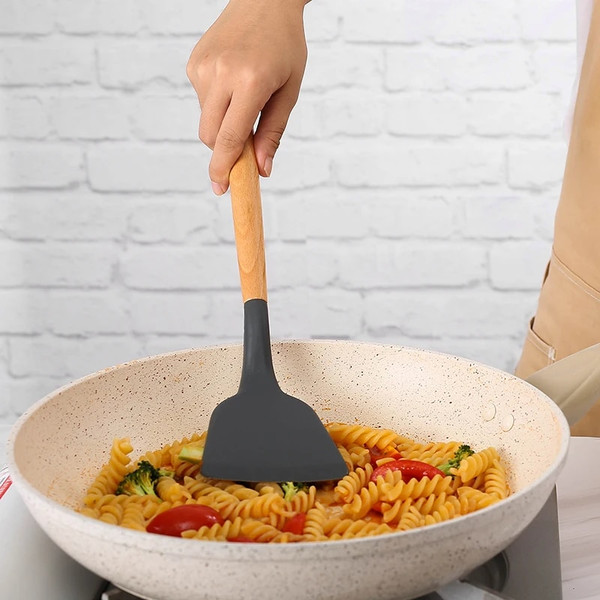 raXCKitchen-Silicone-Wooden-Handle-Kitchenware-Pot-Shovel-Soup-Spoon-Leaky-Spoon-Cooking-Tools-Kitchenware-Tableware.jpg