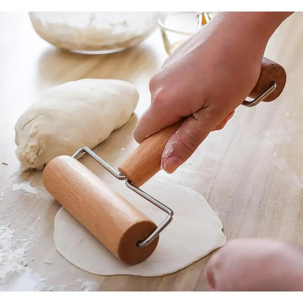TehiRolling-Pin-Pastry-and-Pizza-Baker-Cookies-Crush-Baking-Roller-Crackers-Kitchen-Utensils-Nuts-Wooden.jpg