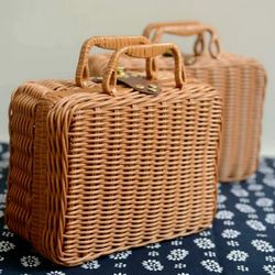 Retro PP Rattan Baskets: Picnic & Storage Solutions with Hand Gift Box