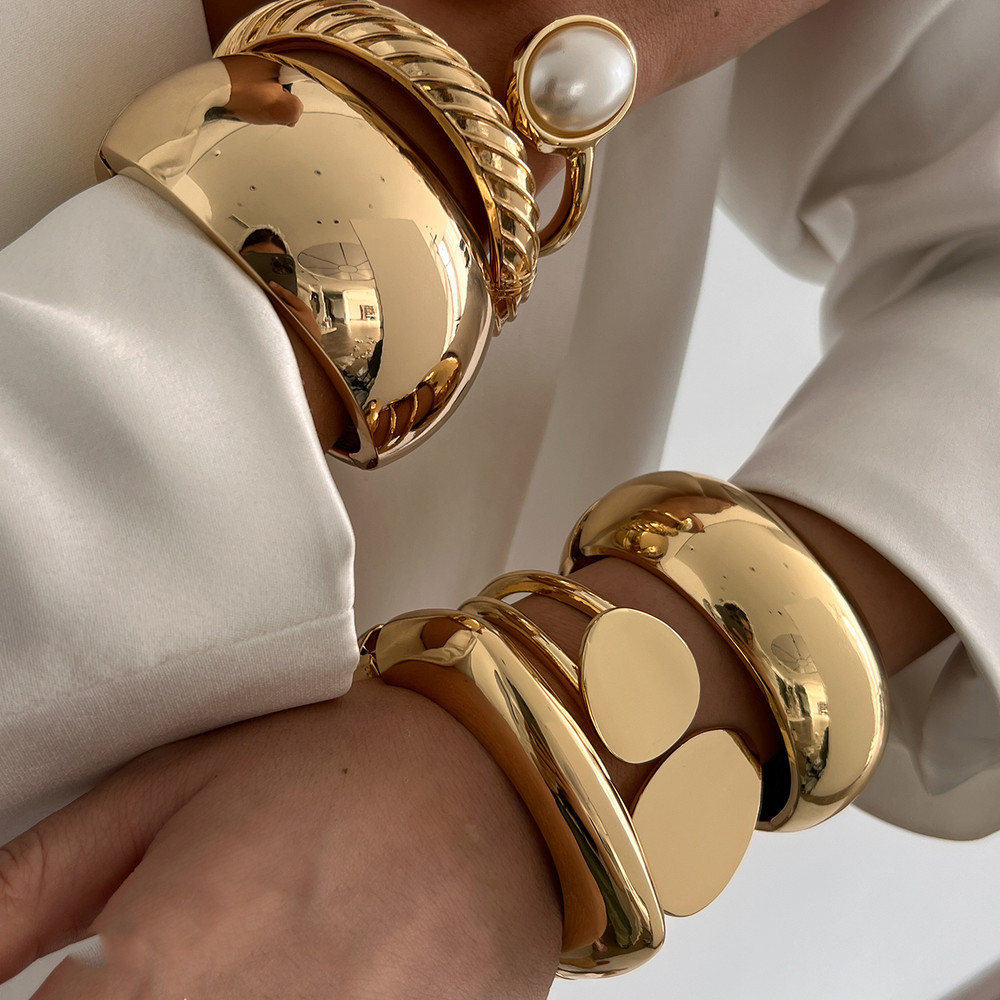 Smooth Heavy Metal Steampunk Bangle by Ingemark, Chunky Gold Arm Bracelet for Punk Hip Hop Fashion