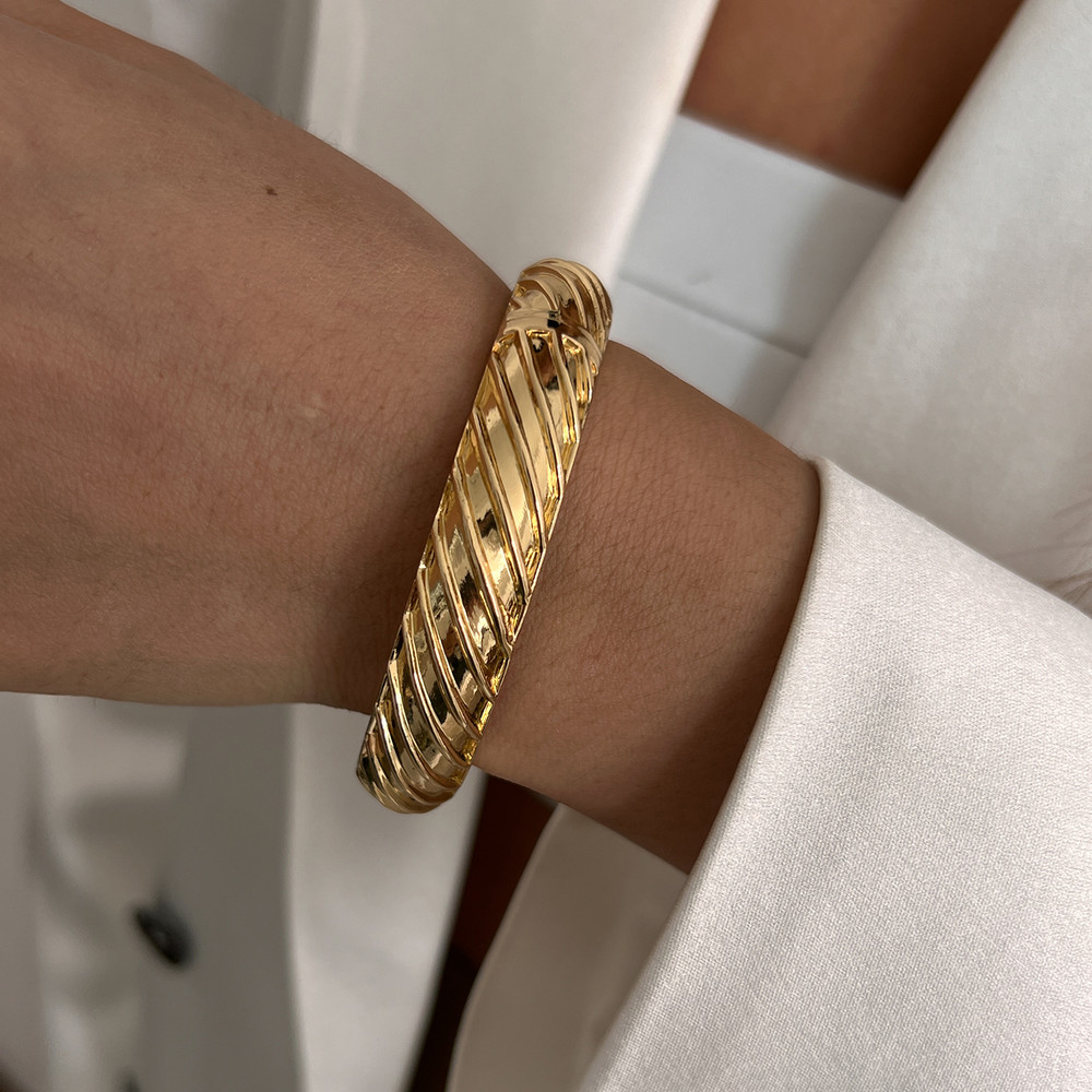 Smooth Heavy Metal Steampunk Bangle by Ingemark, Chunky Gold Arm Bracelet for Punk Hip Hop Fashion