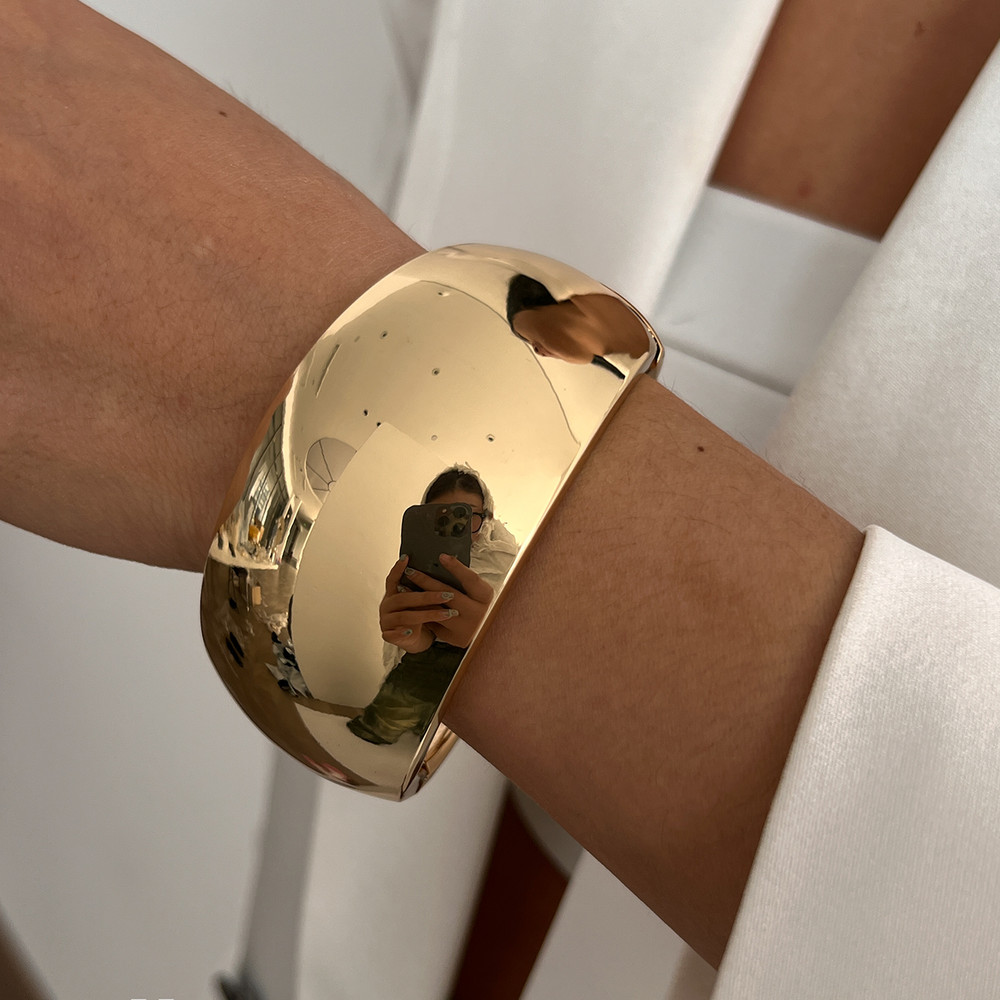Smooth Heavy Metal Steampunk Bangle by Ingemark, Chunky Gold Arm Bracelet for Punk Hip Hop Fashion