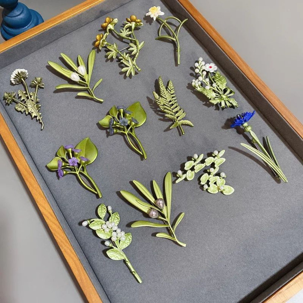 Women Vintage Flower Pearl Brooch Pins Elegant Palace Enamel Plant Corsage For Wedding Party Jewelr