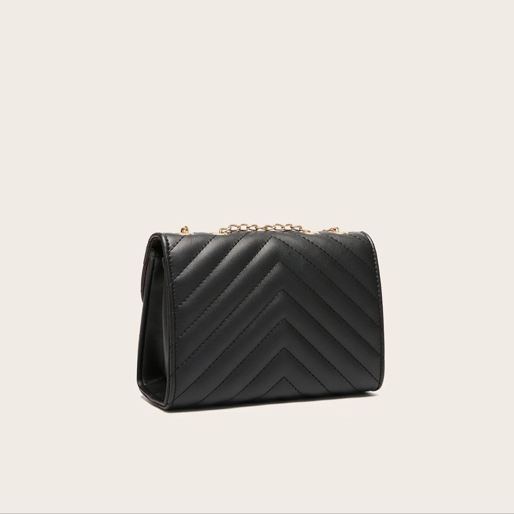 Lingge Chain Small Square Bag for Women, Stylish Lock Buckle Crossbody, Textured Shoulder Handbag for Casual Outfits