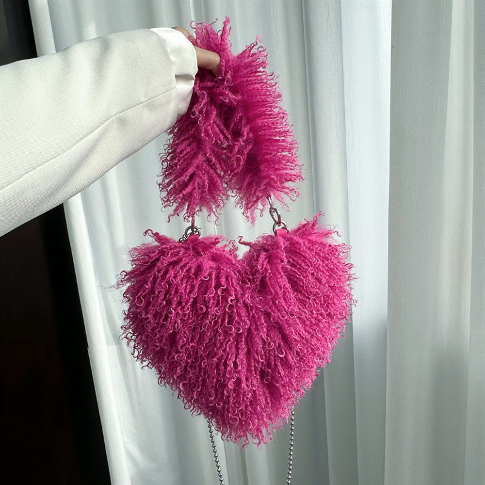 Oversized Faux Fur Heart Shape Tote Bag for Women, Mongolian Furry Handbag, Long Shoulder Strap, Soft Plush Purse