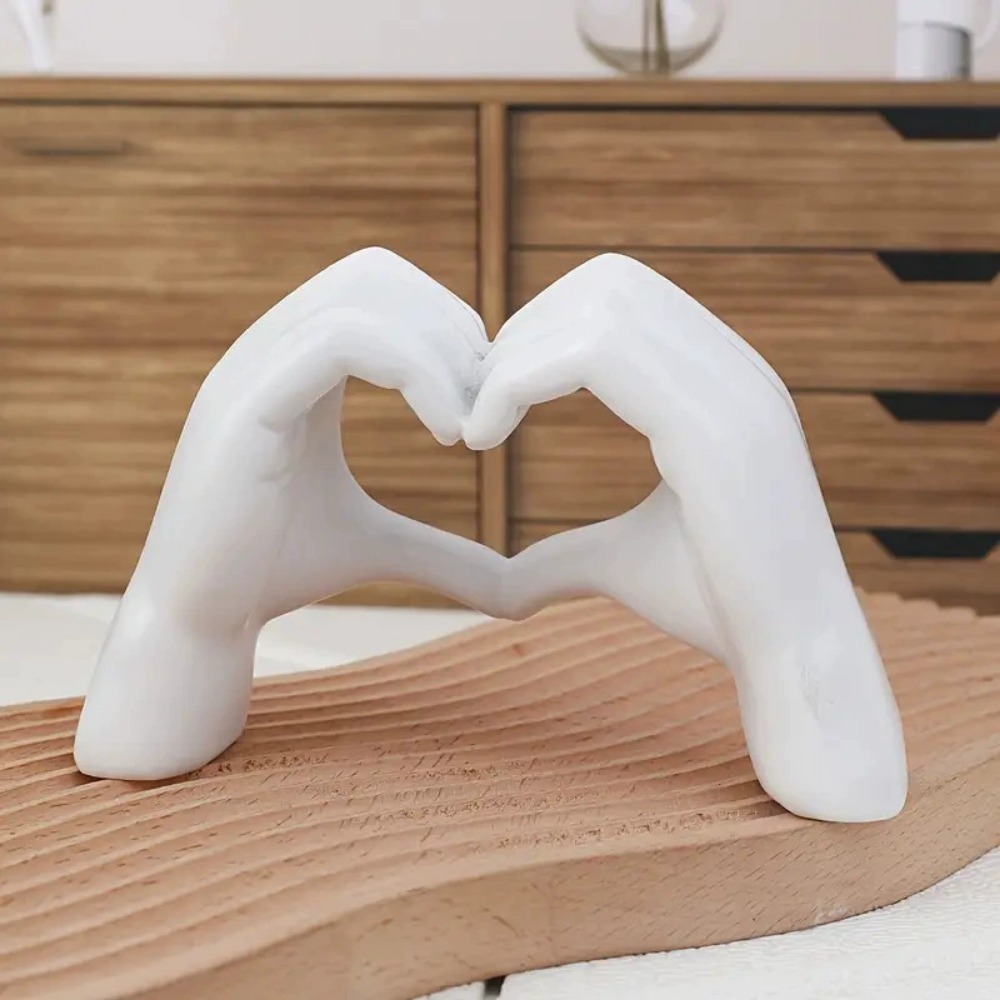 Modern Abstract Heart Hand Statue Love Figurines, Wedding Decoration, Desktop Accent for Bedroom, Living Room Decor
