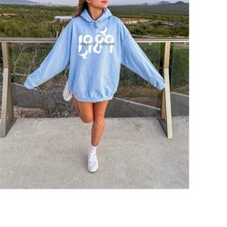 1989 taylor swiftie sweatshirt hoodie/ 1989 eras shirt/ eras tour sweatshirt/ taylor swiftie hoodie/ eras tour hoodie/ 1