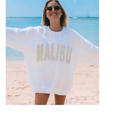 malibu sweatshirt, trendy varsity sweatshirt, aesthetic college crewneck, oversized minimalist sweater, malibu bachelore