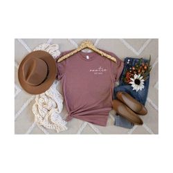 personalized auntie shirt, auntie gift, gift for auntie, aunt gift, aunt shirt, gift for sister, christmas gift for aunt