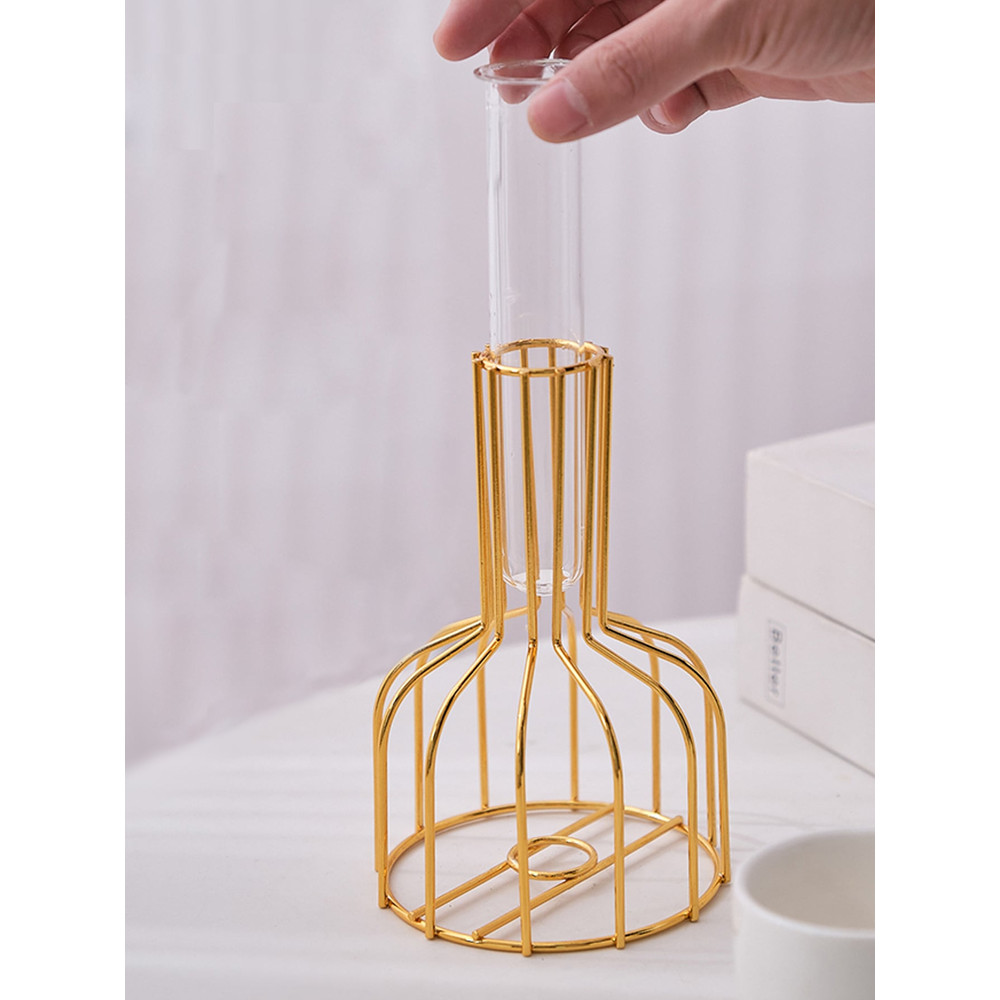 hAIB1-set-of-gold-wrought-iron-metal-vase-hydroponic-container-test-tube-vase-living-room-illustration.jpg