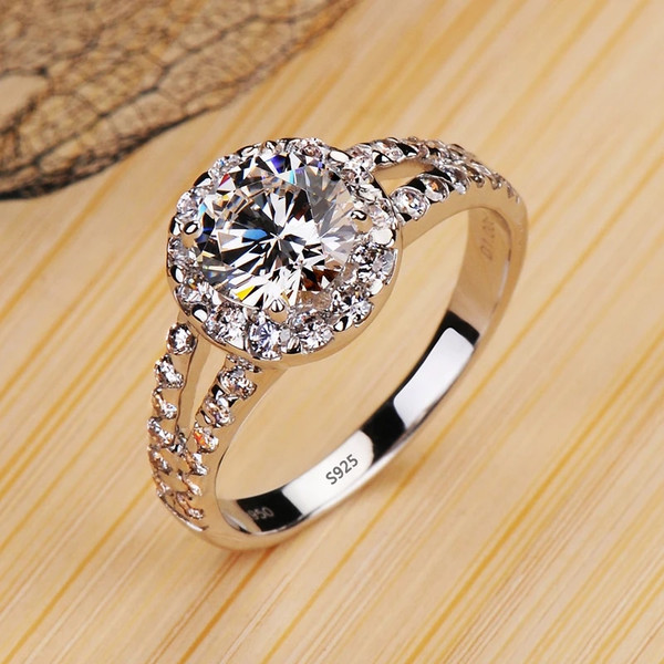 qkBzNever-Fade-Luxury-Classic-18K-White-Gold-Color-Ring-Solitaire-2-Carat-Zirconia-Diamant-Wedding-Band.jpg