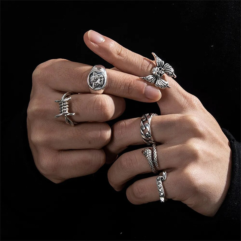 hyLL2023-Gothic-Skeleton-Unisex-Ring-Set-Punk-Grunge-Butterfly-Frog-Woman-Man-Jewelry-Hip-Hop-Party.jpg