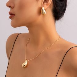Gold Stainless Steel Necklace Set: Vintage Waterdrop Pendant & Earrings for Women - Birthday Gift