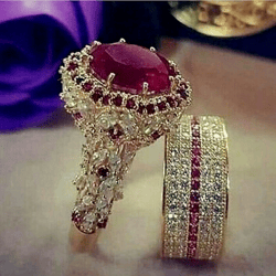 Gold Hip Hop Ring for Women: Elegant Zircon Inlaid with Red Stones - Wedding & Engagement Jewelry Set