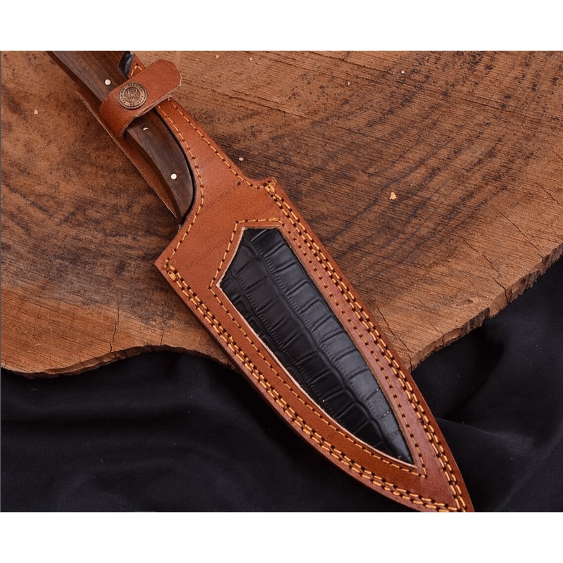 Shop now Damascus steel Bowie knife