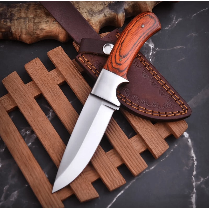 Hand Forged Knife Handmade D2 Steel Skinner 9 Overall Leather Wooden Handle Free Leather Sheat 1