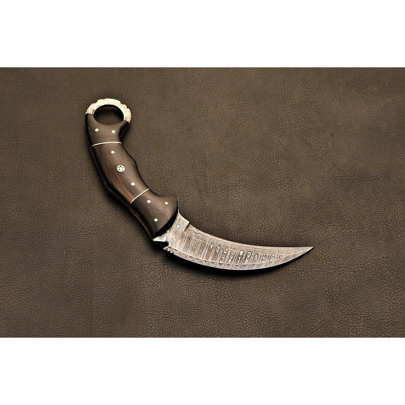 Premium Damascus Karambit Outdoor Tactical Knife Gift Curved Tactical Fixed Blade With Leather Sh 3