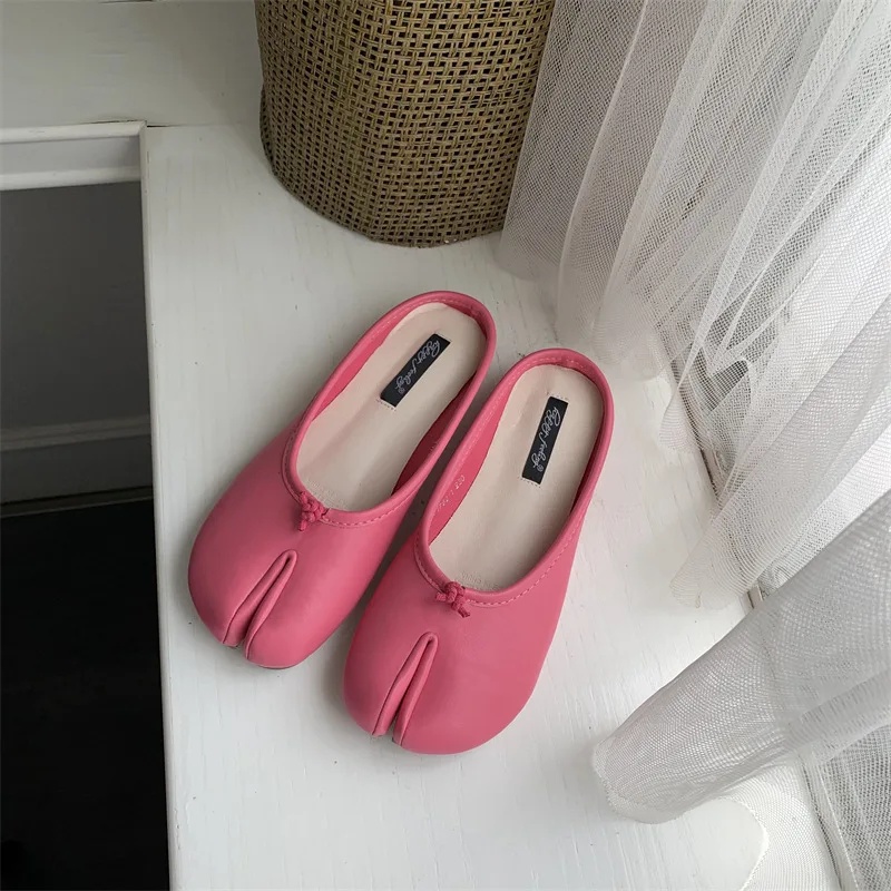 Trendy Womens Pig Hoof Slippers Parted Toe Flat Shoes With NonSlip Rubber Sole For Spring Autumn I 2