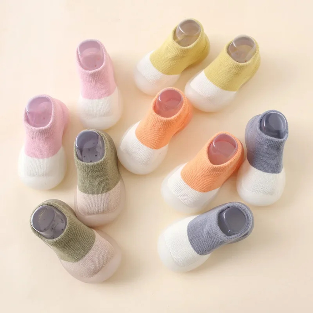Soft Soled Baby Socks Shoes Infant Color Matching Toddler Girls Boys First Walkers Cute Child Floor Sneakers BeBe Doll