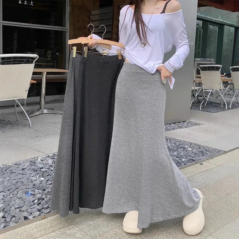 Spring Summer Casual Skirt, Laid Back Grey Elastic Waist, Slimming Long Skirt with Simple Drape Fish Tail