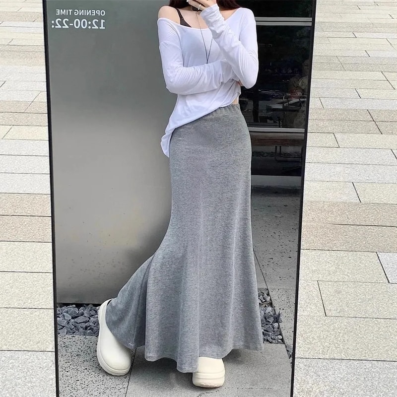 Spring Summer Casual Skirt, Laid Back Grey Elastic Waist, Slimming Long Skirt with Simple Drape Fish Tail
