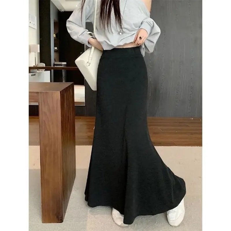 Spring Summer Casual Skirt, Laid Back Grey Elastic Waist, Slimming Long Skirt with Simple Drape Fish Tail
