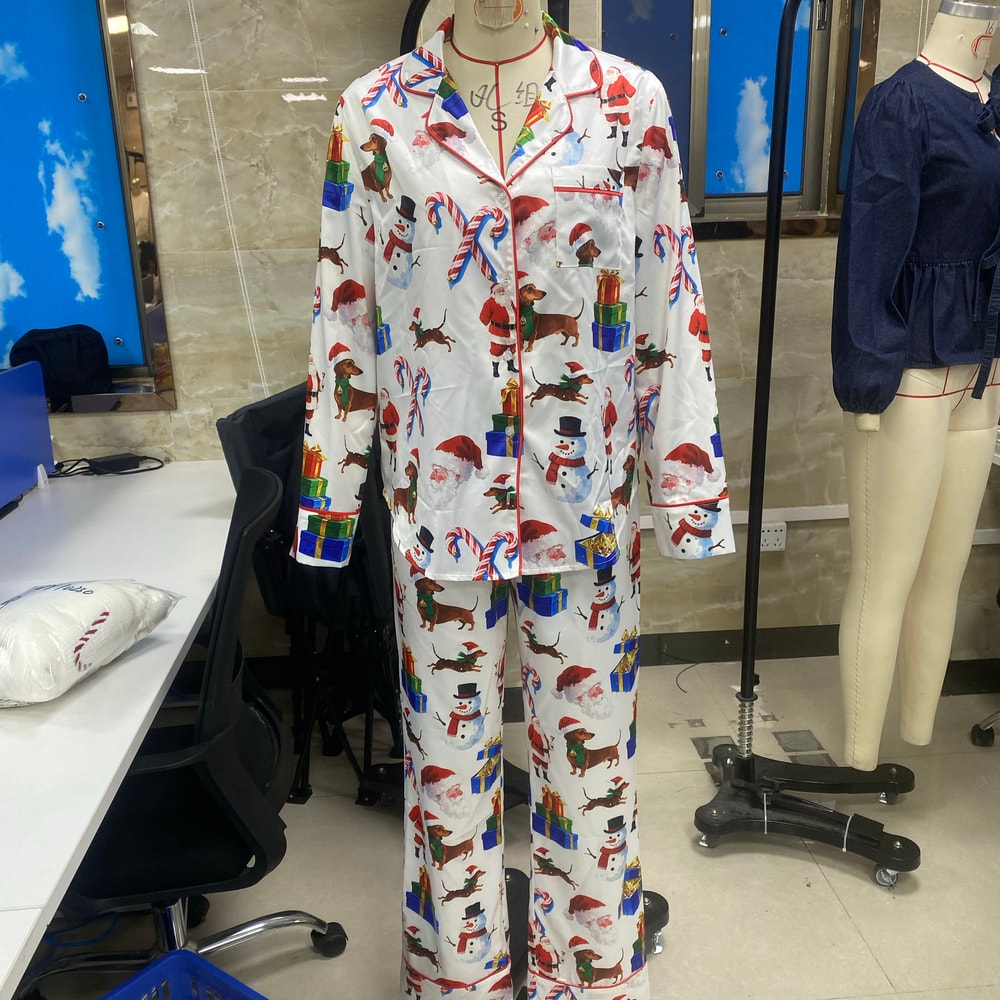 Christmas Women Pajama Set, Festive Long Sleeve Shirt and Pants, Cozy Holiday Sleepwear Loungewear with Bow, Dog