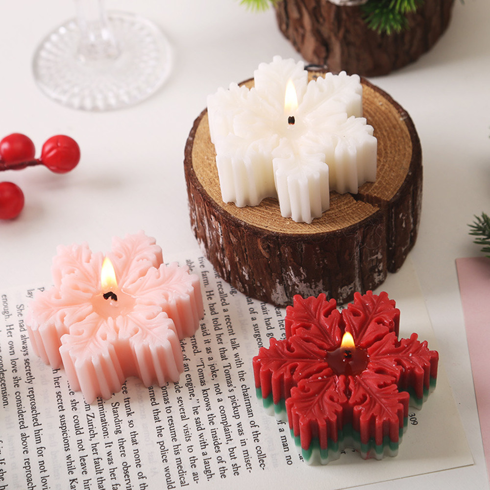 Christmas Soy Wax Candle Snowflake Aroma Candle Set Festive Fragrance Decoration Holiday Companion  3