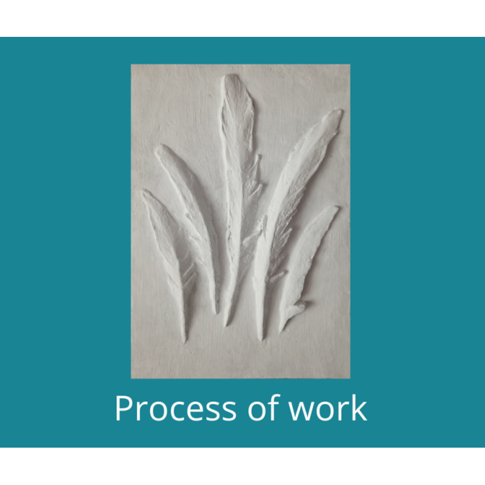 в раме золотые перья (1).png