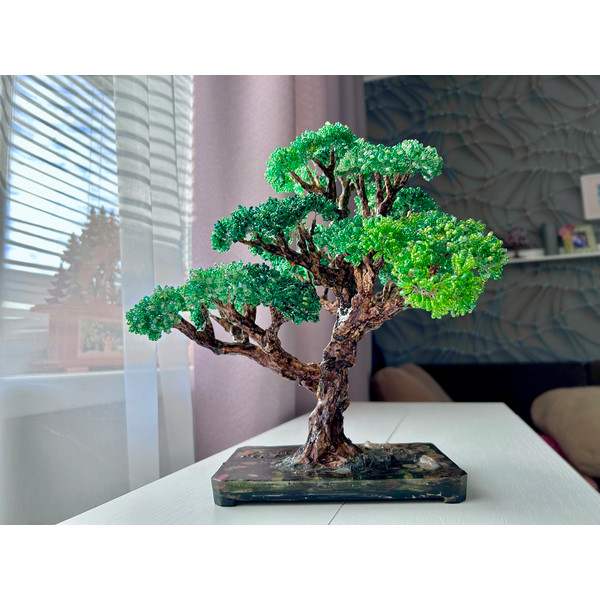 Lifelike-Bonsai-Tree.jpeg