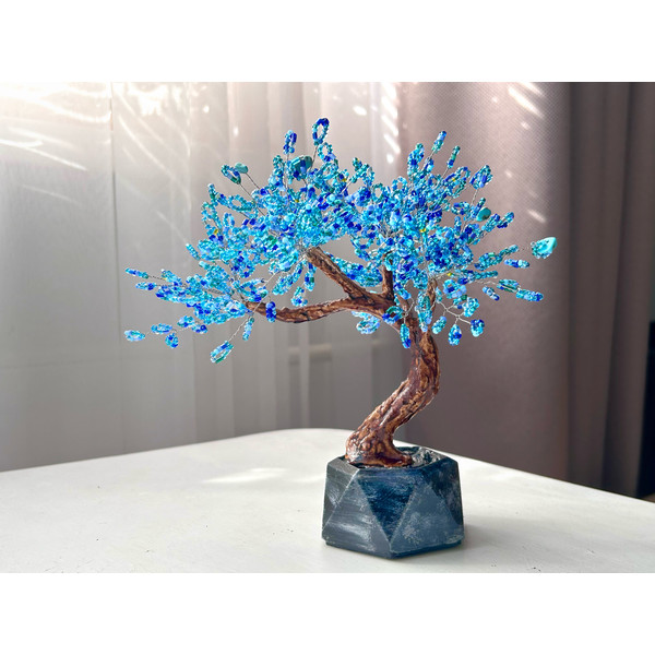 Blue_tree_ornament.jpeg