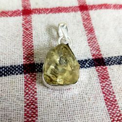raw lemon quartz gemstone pendant / sterling silver jewelry
