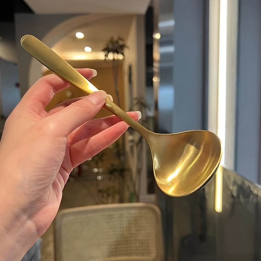 Elegant Golden Stainless Steel Large Spoons With Long Handles For Soup Hot Pot Porridge 2