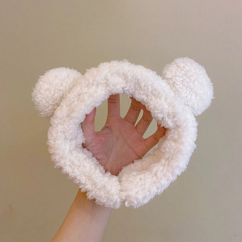 Cute Bear Anti-Slip Hair Band – Plush Headwear for Face Wash, Makeup, and Facial Masks