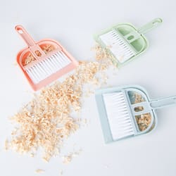 compact pet cleaning kit rabbit pooper scooper & guinea pig broom set