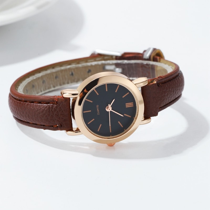 Fashionable Small Dial Womens Quartz Watch With Casual Leather Band 7