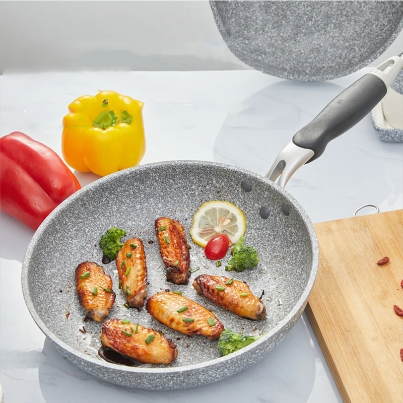 Non-Stick Frying Pan for Cooking Omelette, Steak, Pancakes Compatible with Induction & Gas Stoves